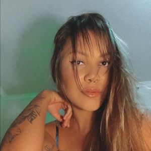 Meet your Posher, Renata